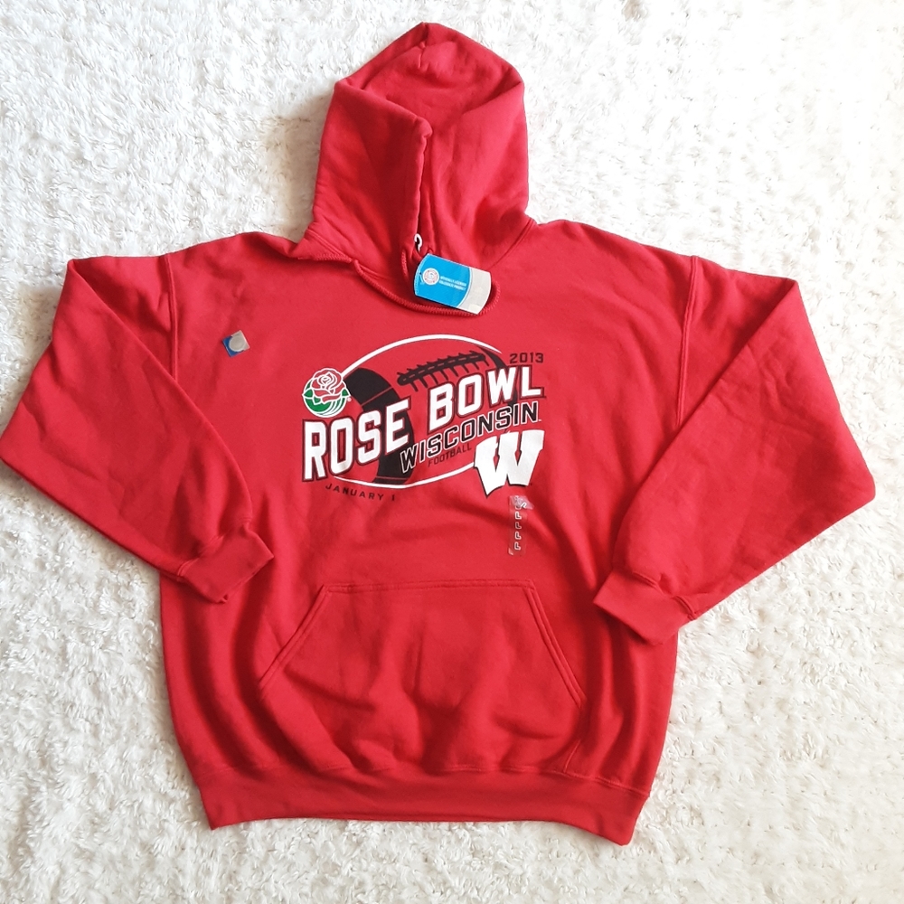 VINTAGE BLUE 84 ROSE BOWL WISCONSIN FOOTBALL HOODIE NWT